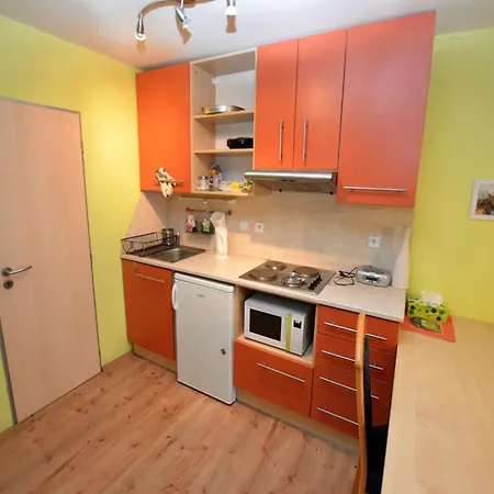度假居 In M D Nec With Terrace, Cleaning Included *